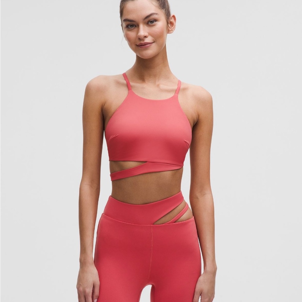 Lightweight Ultralu Cutout Sports Bra